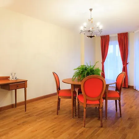 מלון דירות Medicis