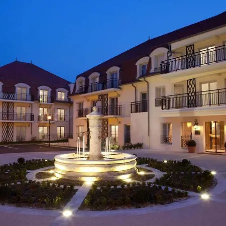 Medicis Aparthotel