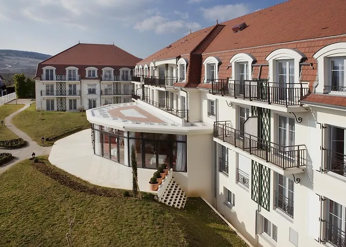 Aparthotel Medicis 3*