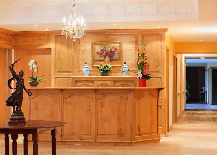 Medicis Aparthotel 3*